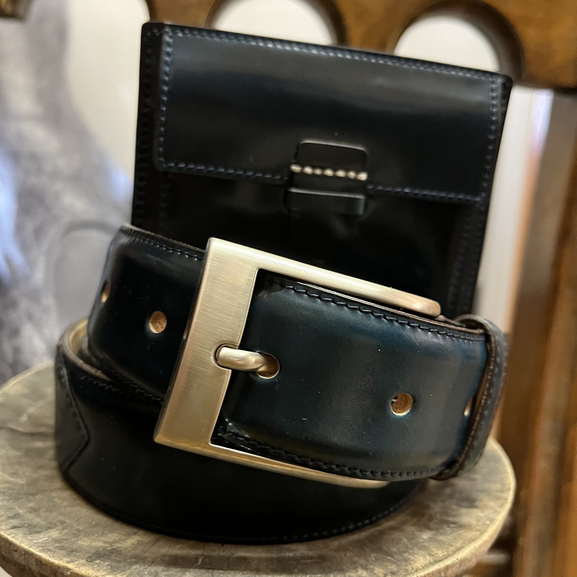 Münchener Schuhwerkstätten Cordovan Gürtel und Wallet Denim